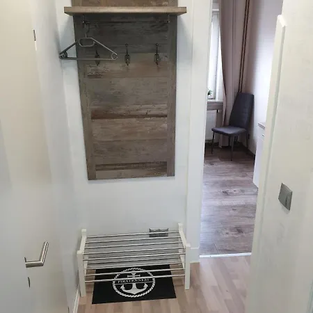 Strandstrasse 51a, Piratennest *